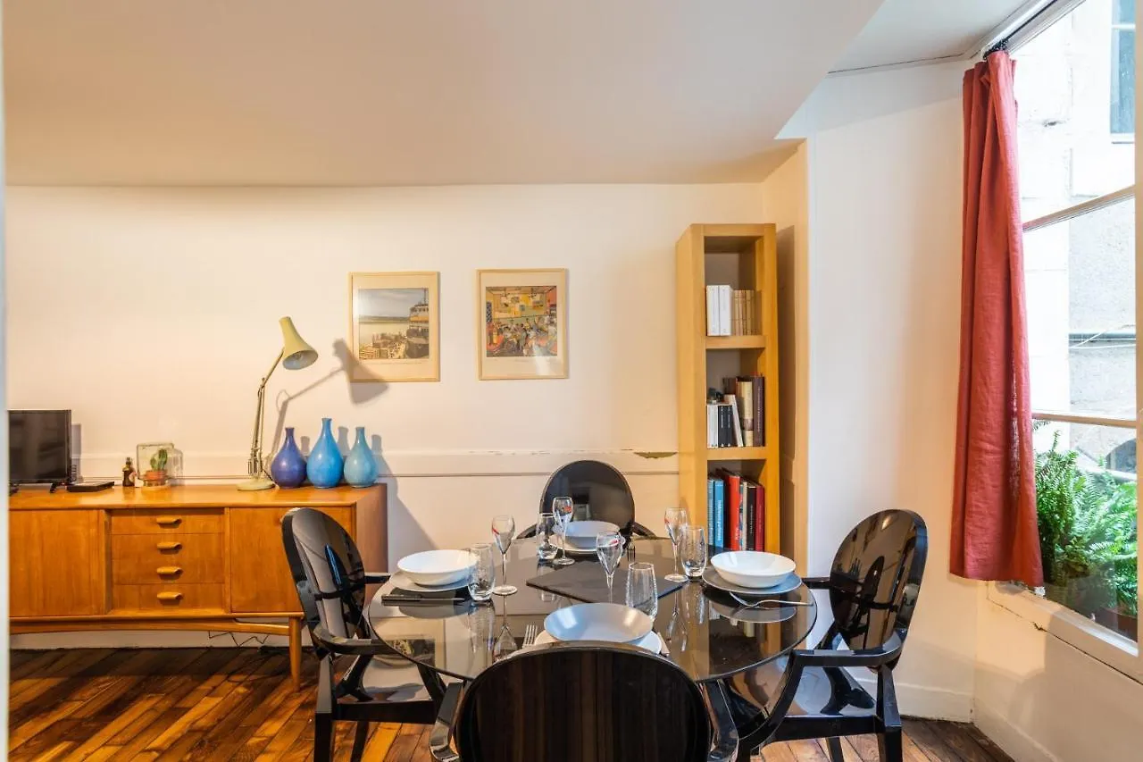 Ferienwohnung Le Parvis-Beau Duplex Centre Rennes Apartment